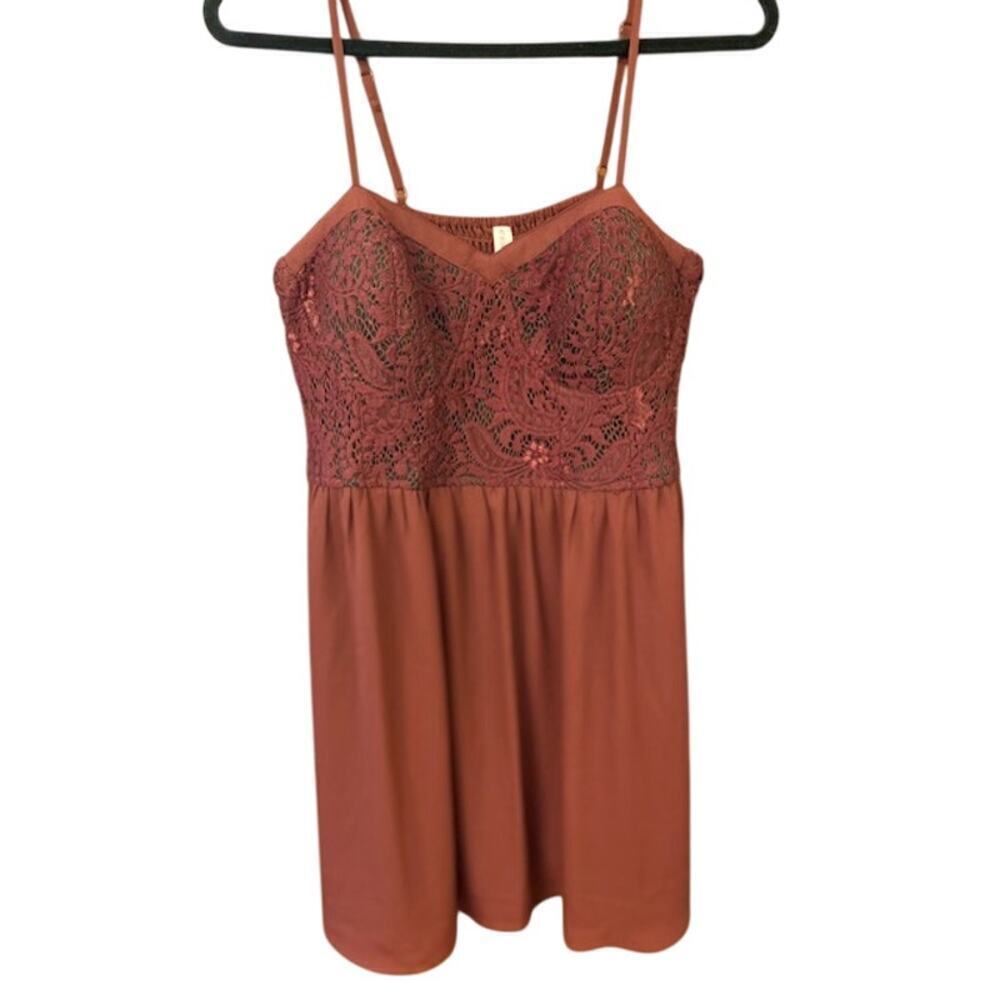 Xhilaration Lace Front Smocked‎ Back Burgundy Lined Dress Adj Staps XL